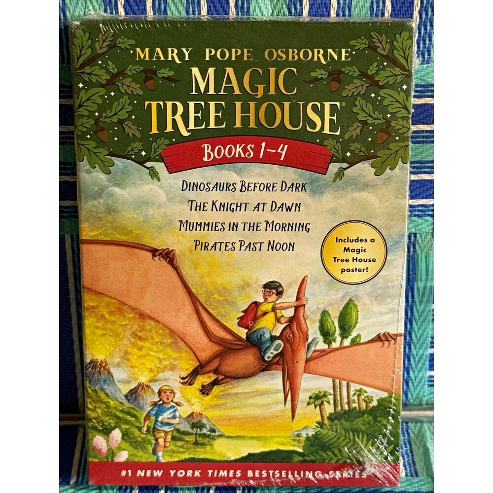 Mary Pope Osborne Magic Tree House Books 1-4 Box Set w/ Poster, Vols 1-4
